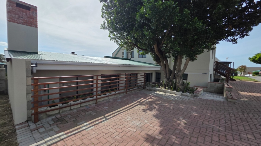 3 Bedroom Property for Sale in Diaz Beach Western Cape